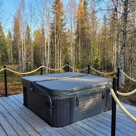 Hulhavanhelmi | Modern With Private Jacuzzi & Ski-in Access At 別荘
